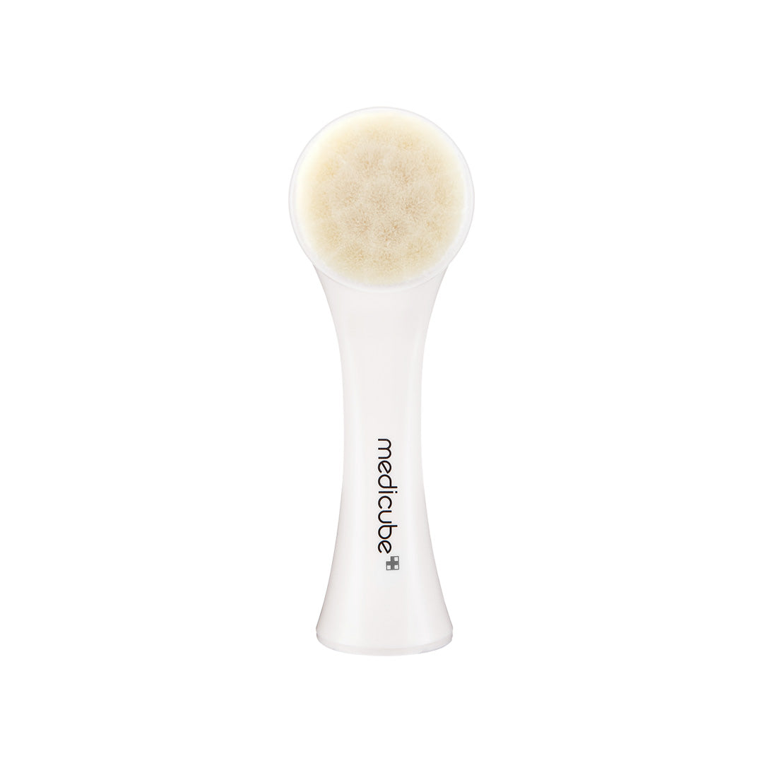 medicube-pore-brush-e4 MedicubePoreBrush.jpg